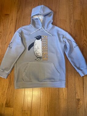 Pittsburgh Penguins hooded sweatshirt